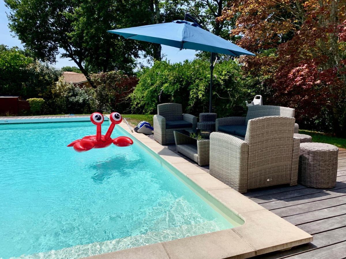 Villa Avec Piscine Andernos Les Bains Exteriör bild